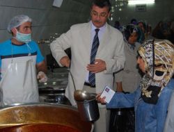 Şanlıurfa'daki Aşevinin Kazanları 20 Yıldır Yoksullar İçin Kaynıyor