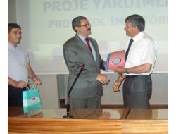 Salihli Eğitim Gönüllüleri Derneği'nin Ücretsiz Kurs Projesi Yardıma Hak Kazandı