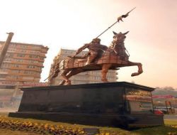 Yeni Osman Gazi Heykeli Törenle Açıldı