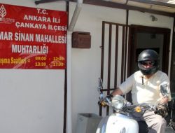 Mimar Sinan Mahallesi Muhtarından Evlere Resmi Belge Servisi