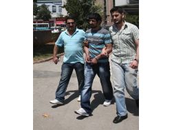 Cinayet Mahalline Dönünce Yakayı Ele Verdi