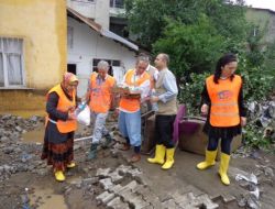 Kimse Yok Mu Felaket Bölgesinde