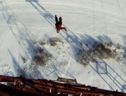 120 Metre Yükseklikten Yere Çakıldı Ama Ölmedi!