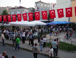 Topbaş ve Babuşcu'dan Şehit Pilotun Ailesine Taziye Ziyareti