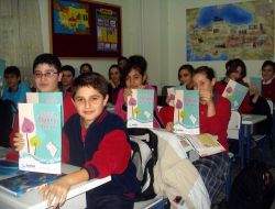 Özel Çayeli Şahika İlköğretim Okulu Velileri Çocuklarının Durumunu Her Hafta Verilecek Karneyle Öğrenecek