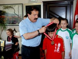 Bölge Şampiyonlarından Arpacıoğlu'na Ziyaret