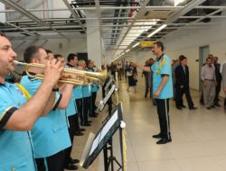 Orkestrada Mezuniyet Sevinci