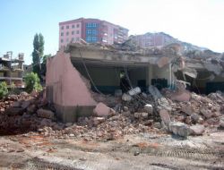 60 Yıllık Kazım Karabekir İlköğretim Okulu Yıkıldı