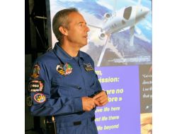 Astronot Clervoy: Dünya Narin Ve Hassas Bir Uzay Gemisidir