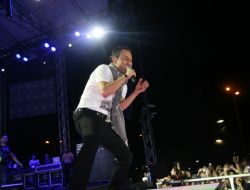 Halil Sezai Ve Serdar Ortaç, Ereğli'de Sevenlerini Coşturdu