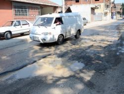 Köstebek Yuvasına Dönen Yollar, Vatandaşı İsyan Ettirdi