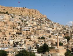 Tarihi Açık Hava Müzesi Konumundaki Kent Turist Akınına Uğruyor