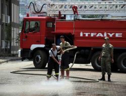 Asker Ve Belediye Ekipleri Seferber Oldu