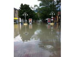 Rusya'da Sel Felaketinde Fatura Büyüyor