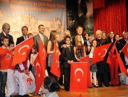 Emine Erdoğan Çocukların Yüzünü Güldürdü