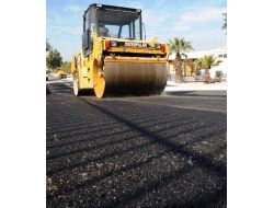 İzmir’de Asfaltlama Çalışmaları Yeniden Başladı