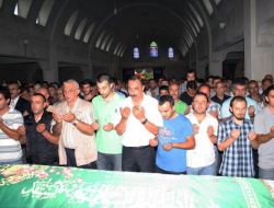 Yıllarca Beynindeki Tümörden Habersiz Yaşayan Taksici Toprağa Verildi