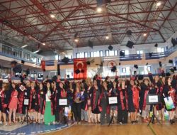 Omü Uzaktan Eğitim Merkezi, 3 Bin 240 Öğrenciyi Daha Sağlık Hizmetine Kazandırdı