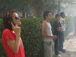 Bakırköy'de Paniğe Sebep Olan Yangın Söndürüldü