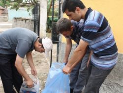 Çesder'den Atıf Hoca'nın Köyüne Yardım