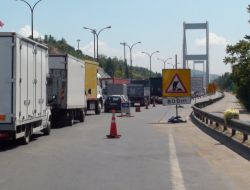 Fatih Sultan Mehmet Köprüsü'nde Tek Şerit Trafiği