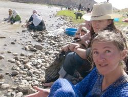 Çeyizlik Yünler Dicle’de Yıkanıyor