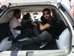 Bebeği Ölen Tiyatrocu Baba: Eşime 6 Saat Bebek Yaşıyor Diye Rol Yaptım