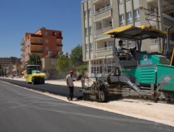 Hastane Caddesi Asfaltlanıyor
