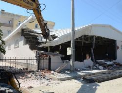 Osmangazi’de Kaçak Binalar Yıkıldı