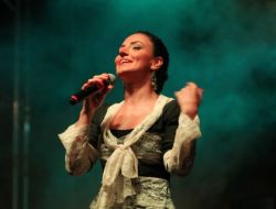 Bayburt'ta Dede Korkut Şenlikleri Coşkusu Sürüyor