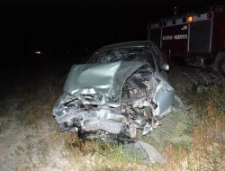 Otomobil İle Traktör Çarpıştı: 1 Ölü, 5 Yaralı