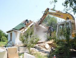 Bursa’da Kaçak Binalarda Yıkımlar Devam Ediyor