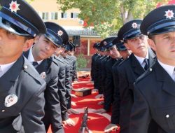 GENÇ POLİSLER MESLEĞE ADIM ATTI