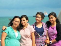 Hem İngilizce Öğreniyor Hem Tatil Yapıyorlar