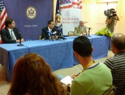 Gordon: Kıbrıs'ta Çözüm İçin Yapay Bir Zaman Limiti Koyamayız