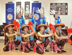 Çinli Dans Grubu Kktc'de Dans Gösterisi Yapacak