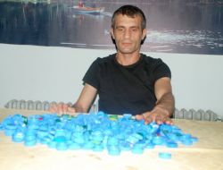 Rizeli Vatandaş Tek Başına Bin Mavi Kapak Topladı