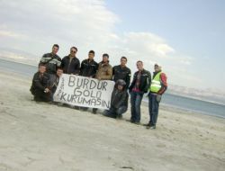 'Burdur Gölü Kurumasın' Diye Motor Üstünde 260 Kilometre Yol Kat Ettiler