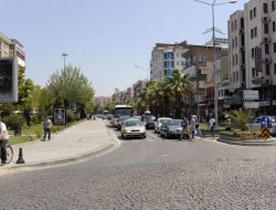 Çanakkale’de Feribot İskelesinde Araç Kuyruğu Oluştu