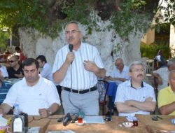 İzmir'de Köylülere '2b' Arazileri Hakkında Bilgi Verildi