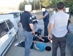 Uyuşturucu Nakli Yapan Şahıslar Polisten Kaçamadı