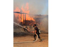 Elektrik Tellerinin Sebep Olduğu Yangında Hızar Atölyesi Yandı