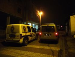 Çocuklarını Kurşunlardan Korumak İsteyen Anne Vurularak Yaralandı