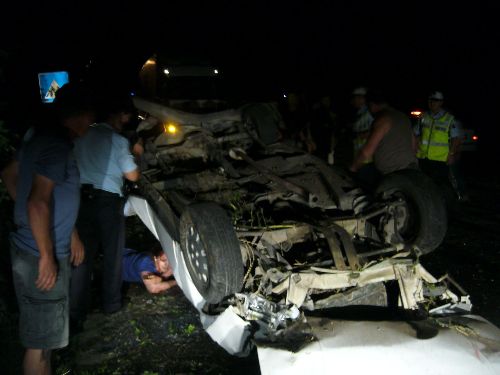 Tatile giden aile kaza geçirdi: 5 yaralı