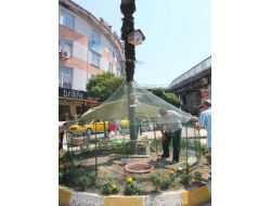 Sıcaklardan Bunalan Hayvanlara Özel Barınak