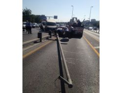 Minibüs Metrobüs Yoluna Girdi: 1 Yaralı