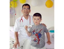 Hastane, Sünnet Olan Çocuklara Altın Hediye Ediyor