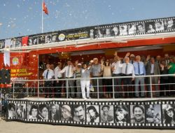 Altın Koza Gezici Sinemasının 14 Bin 500 Kilometrelik Yolculuğu Başladı