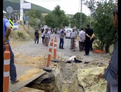 Otobüs, Doğalgaz Çalışması Yapan İşçilere Çarptı