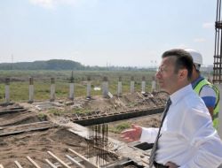 Vali Aksoy, Fuar Ve Kongre Merkezi İnşaatını İnceledi